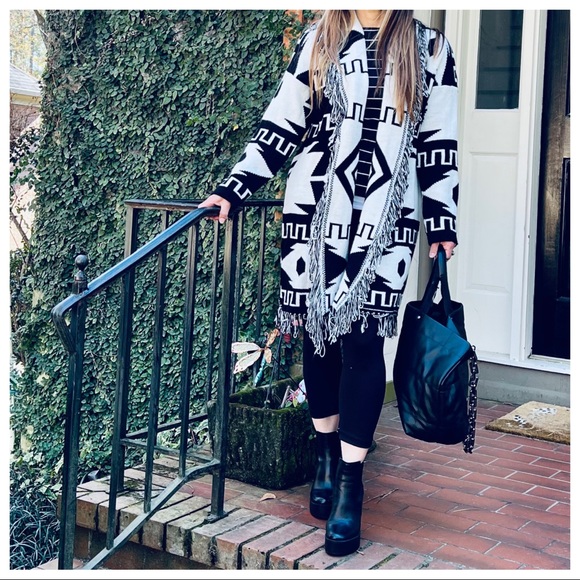 Made in Italy most Fabulous fringe sweater jacket Boho cardigan - Picture 5 of 7